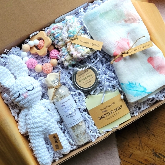 Baby and Mom gift box - Picture 1 of 5